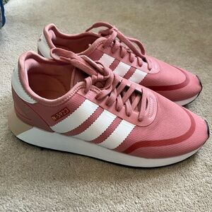 Size 8.5 - Women’s Adidas Original N5923 pink shoes